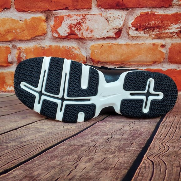 Nike Lunar Fingertrap TR Training Shoe - Picture 8 of 9